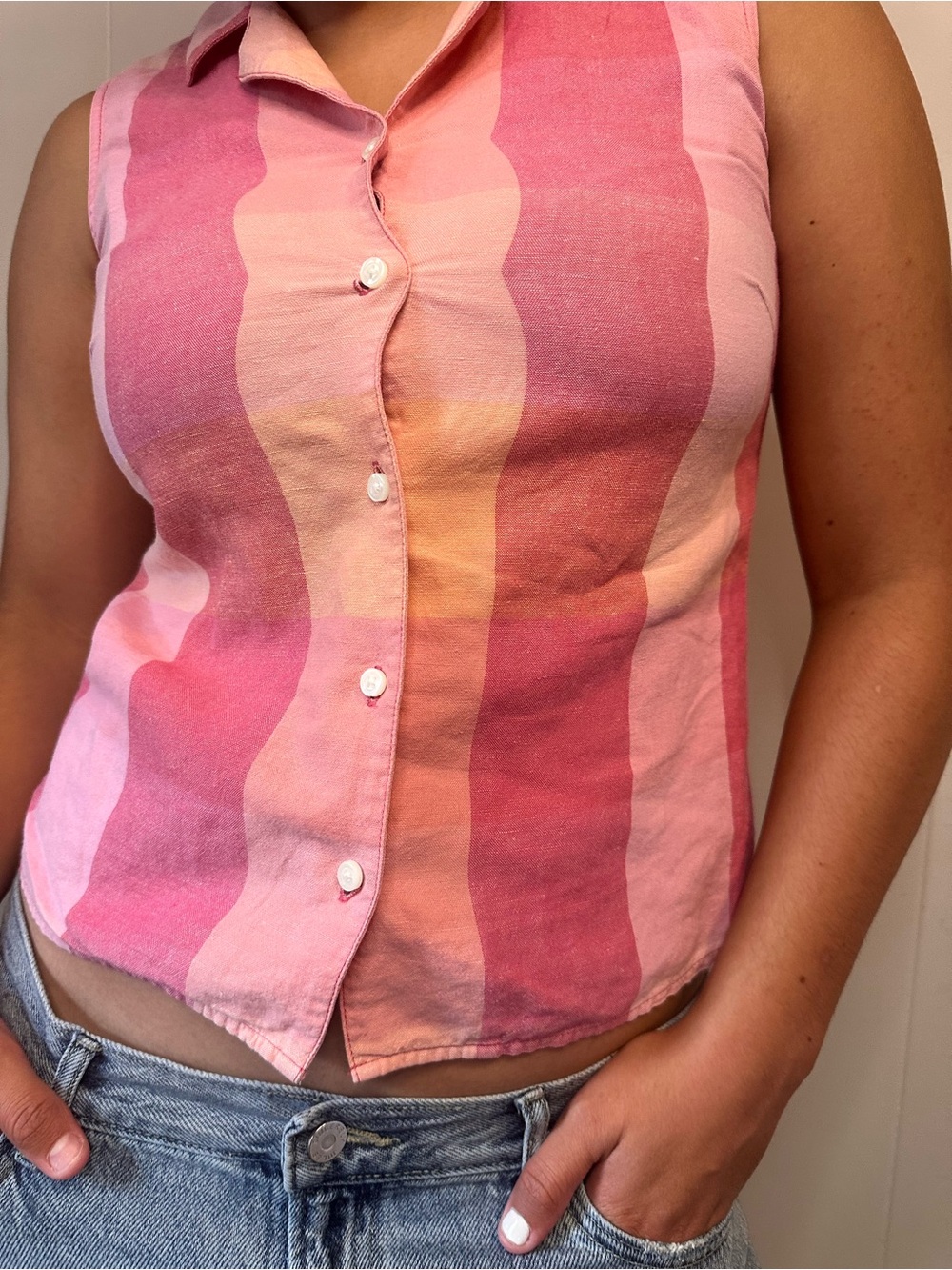 Geoffrey Beene Sleeveless Button-Down Shirt in Pink & Coral Plaid